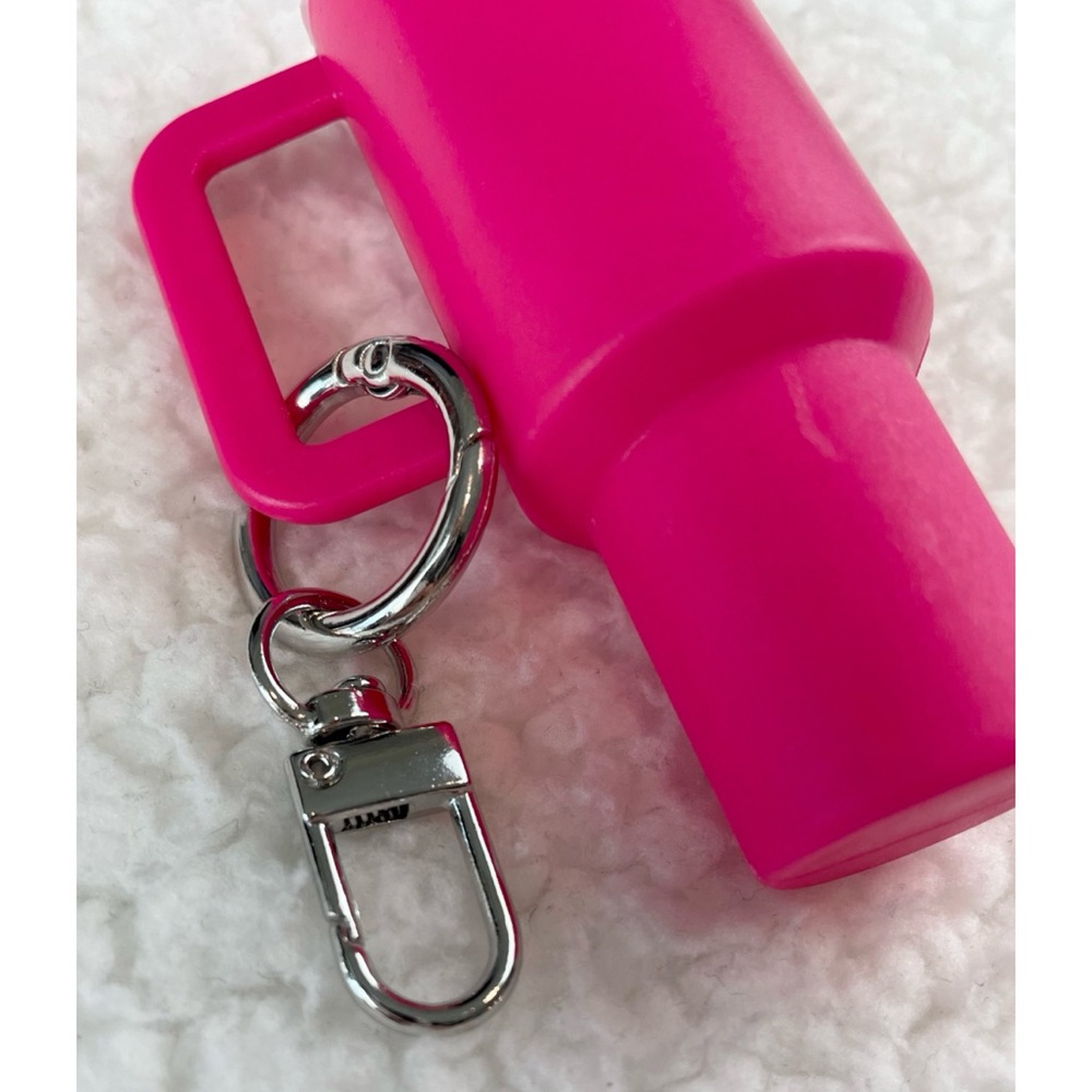 (NWOT) Pink/White Mini Tumbler Bag Charm Keychain - Picture 10 of 13